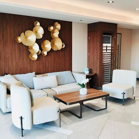 Rj Elite Escape 2Br Condo W Balcony Near Sm Iloilo Exteriör bild