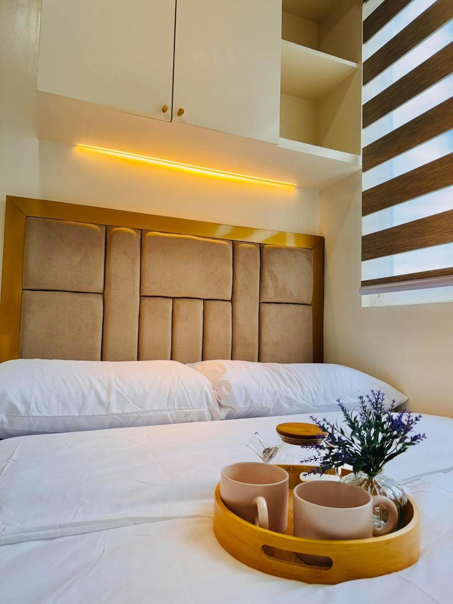 Rj Elite Escape 2Br Condo W Balcony Near Sm Iloilo Exteriör bild