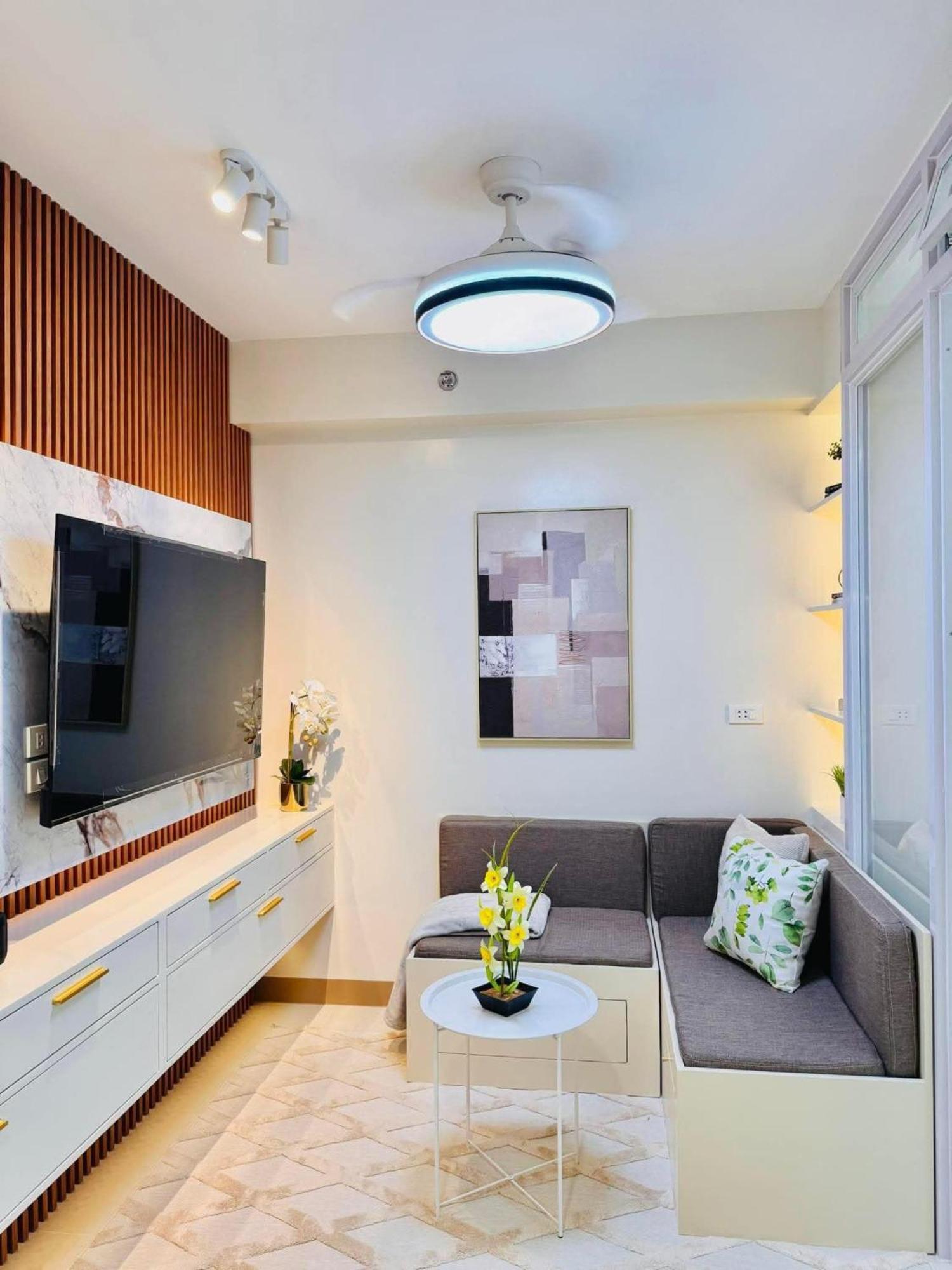 Rj Elite Escape 2Br Condo W Balcony Near Sm Iloilo Exteriör bild